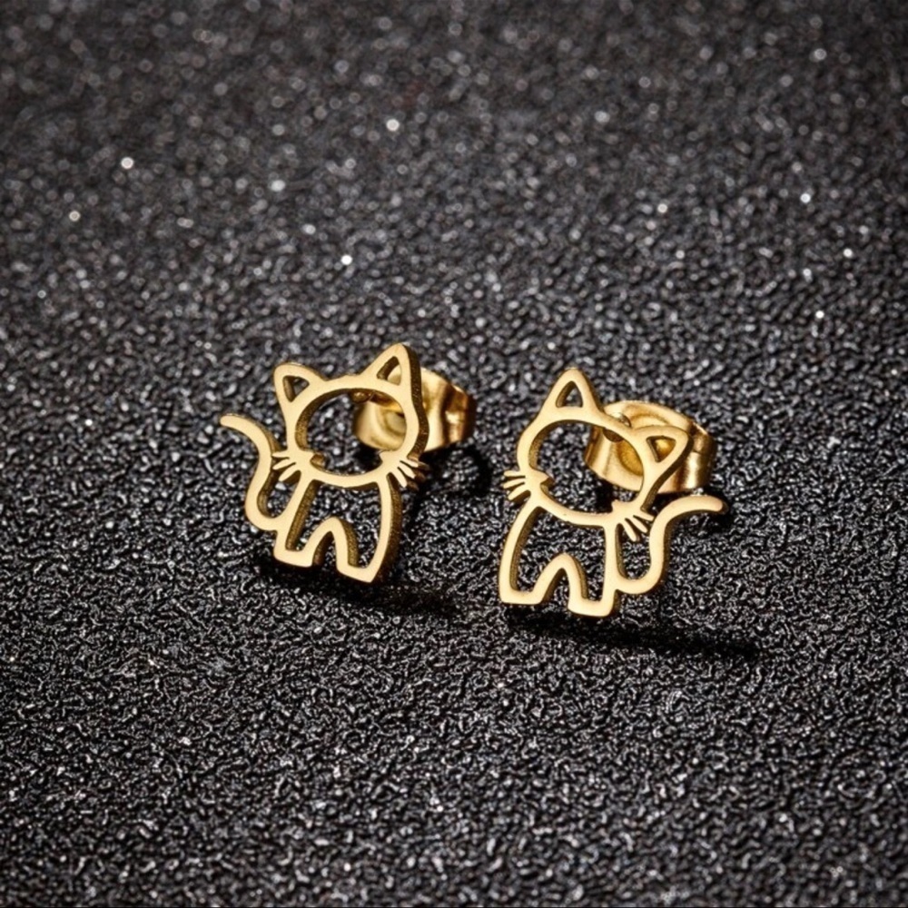 Small Cat Stud Stainless Steel